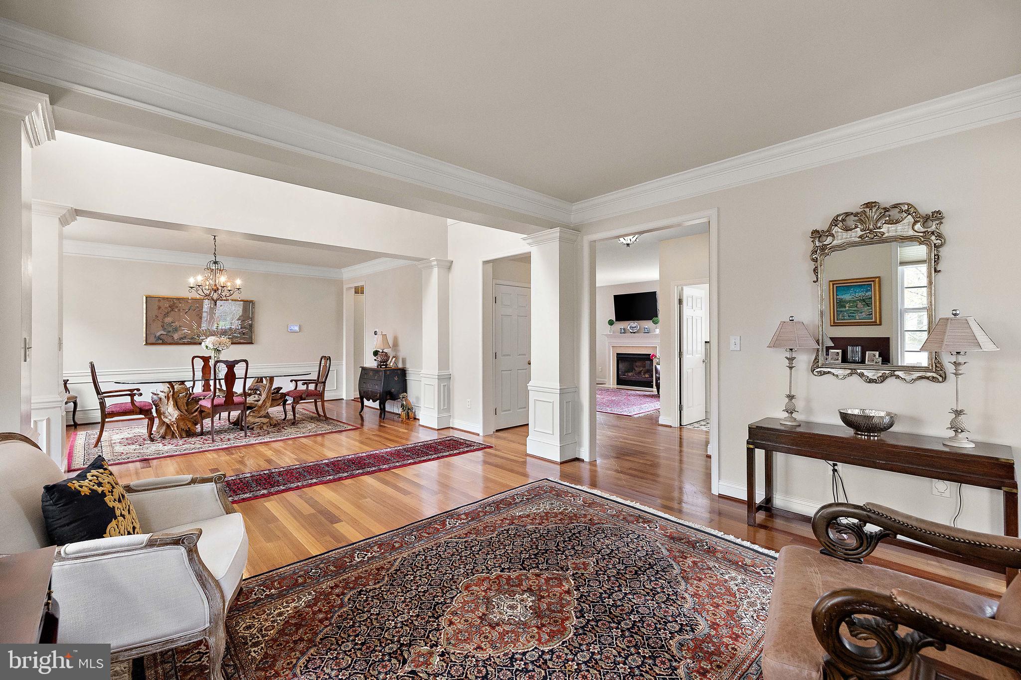 PRESIDENTIAL ESTS - Residential