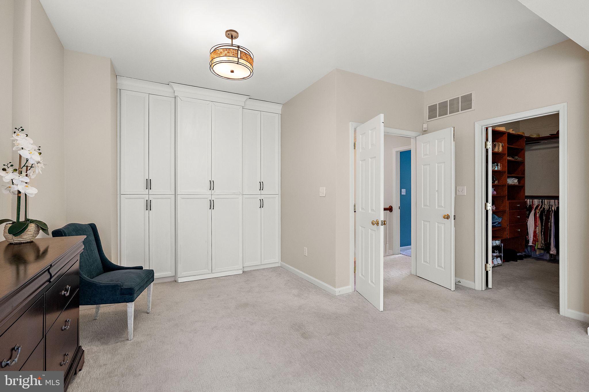 PRESIDENTIAL ESTS - Residential