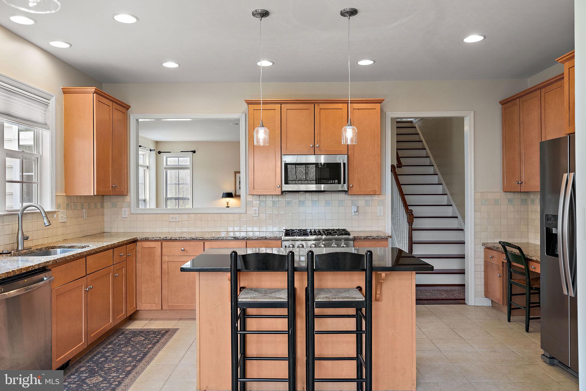 PRESIDENTIAL ESTS - Residential