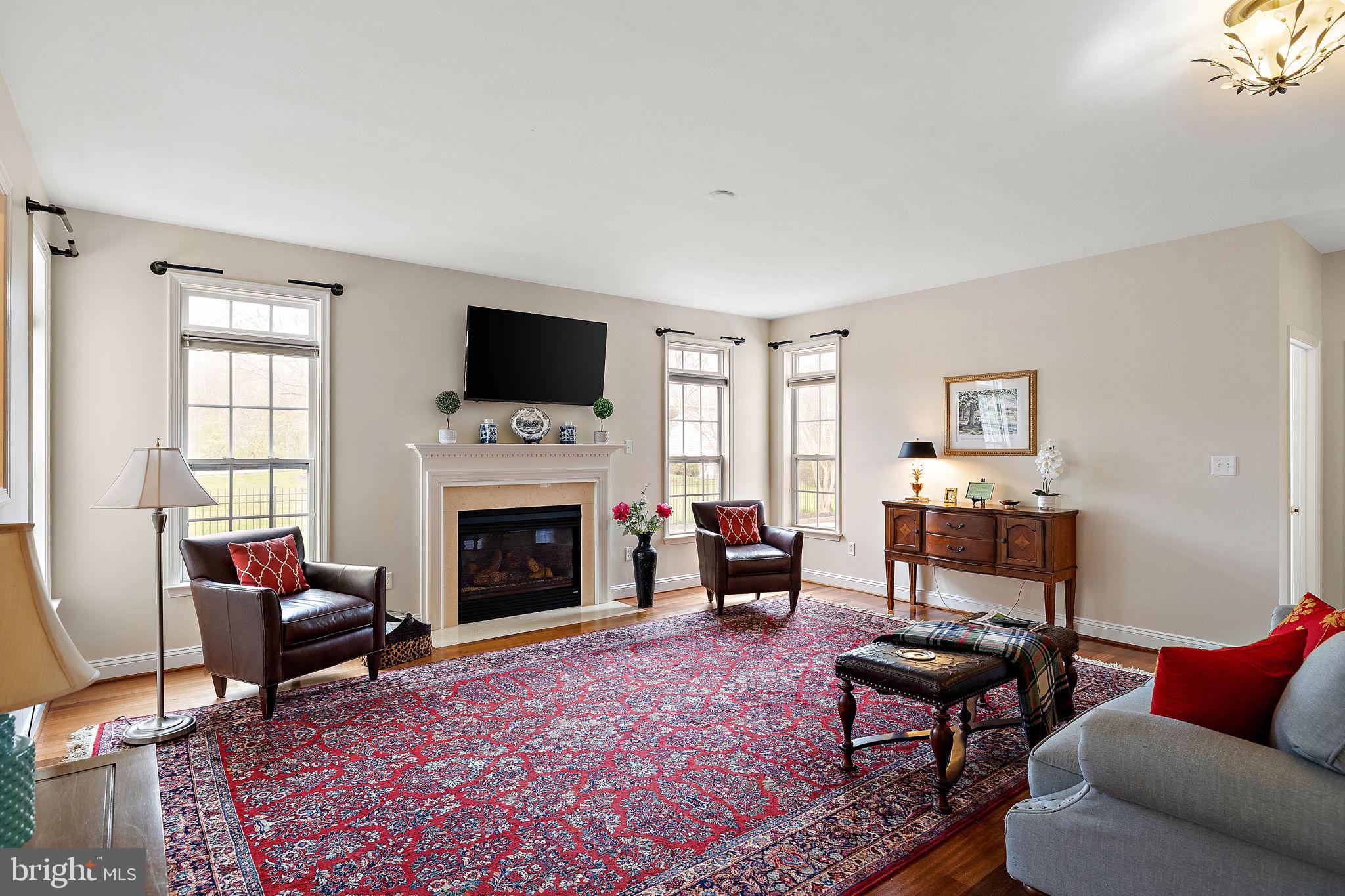 PRESIDENTIAL ESTS - Residential