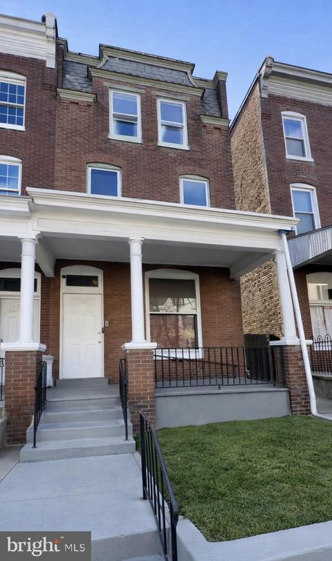 Townhouse For Sale - 434 S 13th Street<br/> HARRISBURG, PA 17104