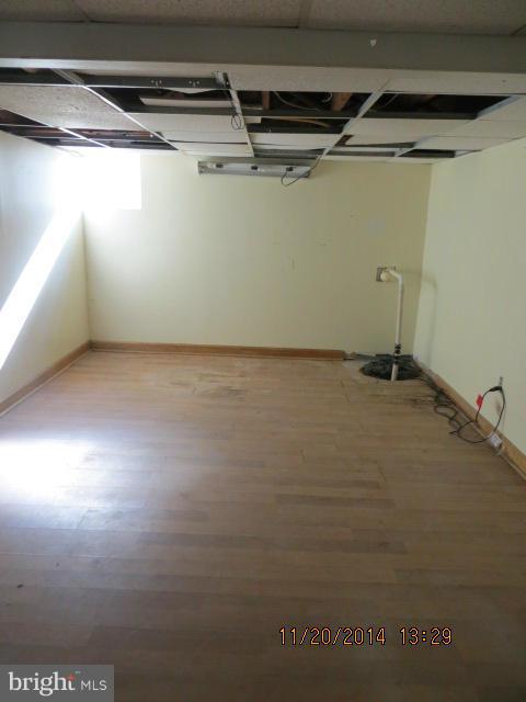 MIDDLE RIVER - Residential