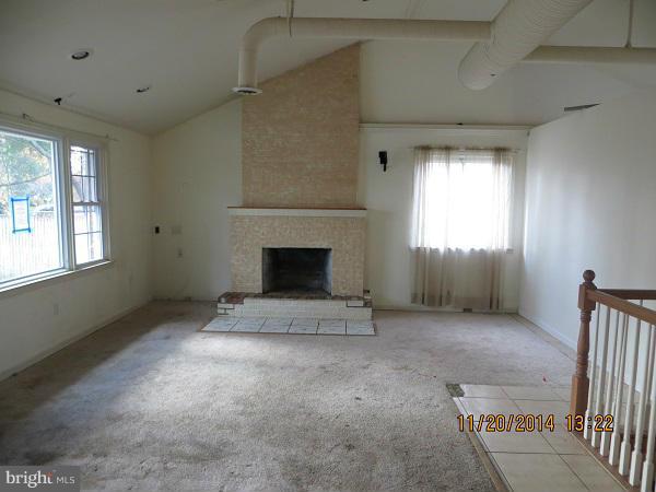 MIDDLE RIVER - Residential