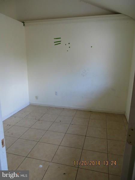 MIDDLE RIVER - Residential