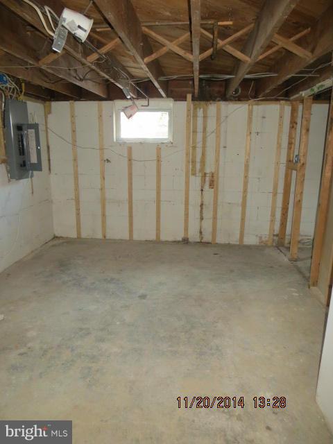 MIDDLE RIVER - Residential