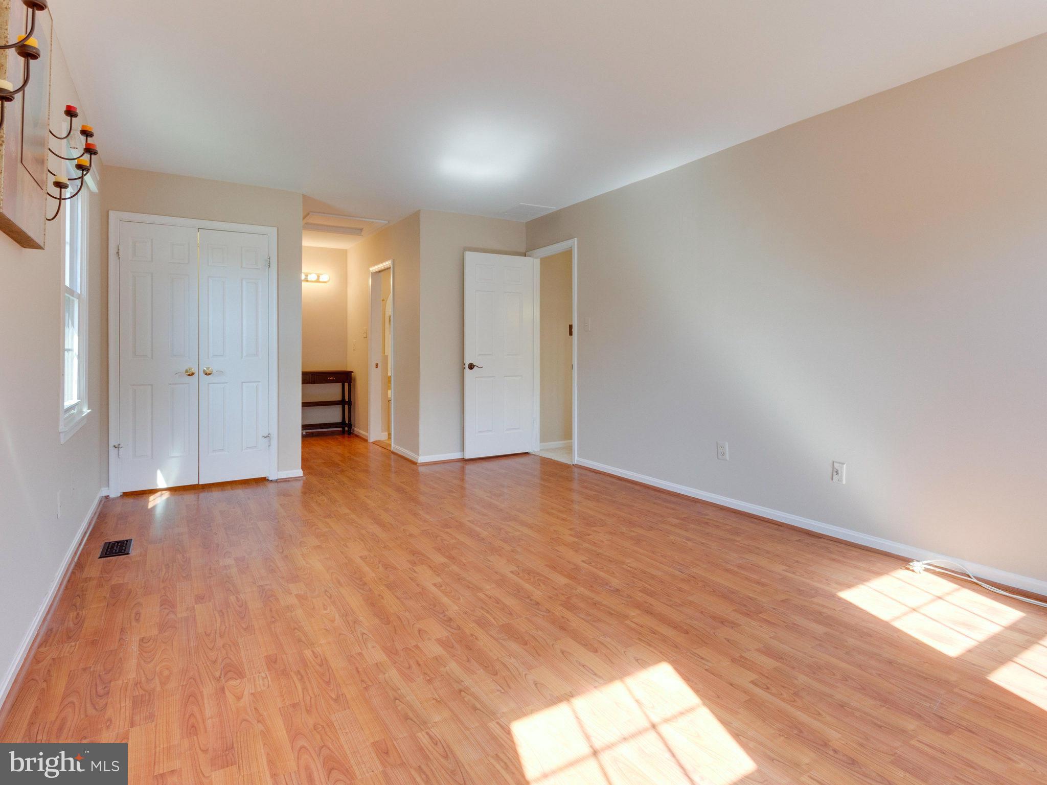 HUNTER VILLAGE - Residential