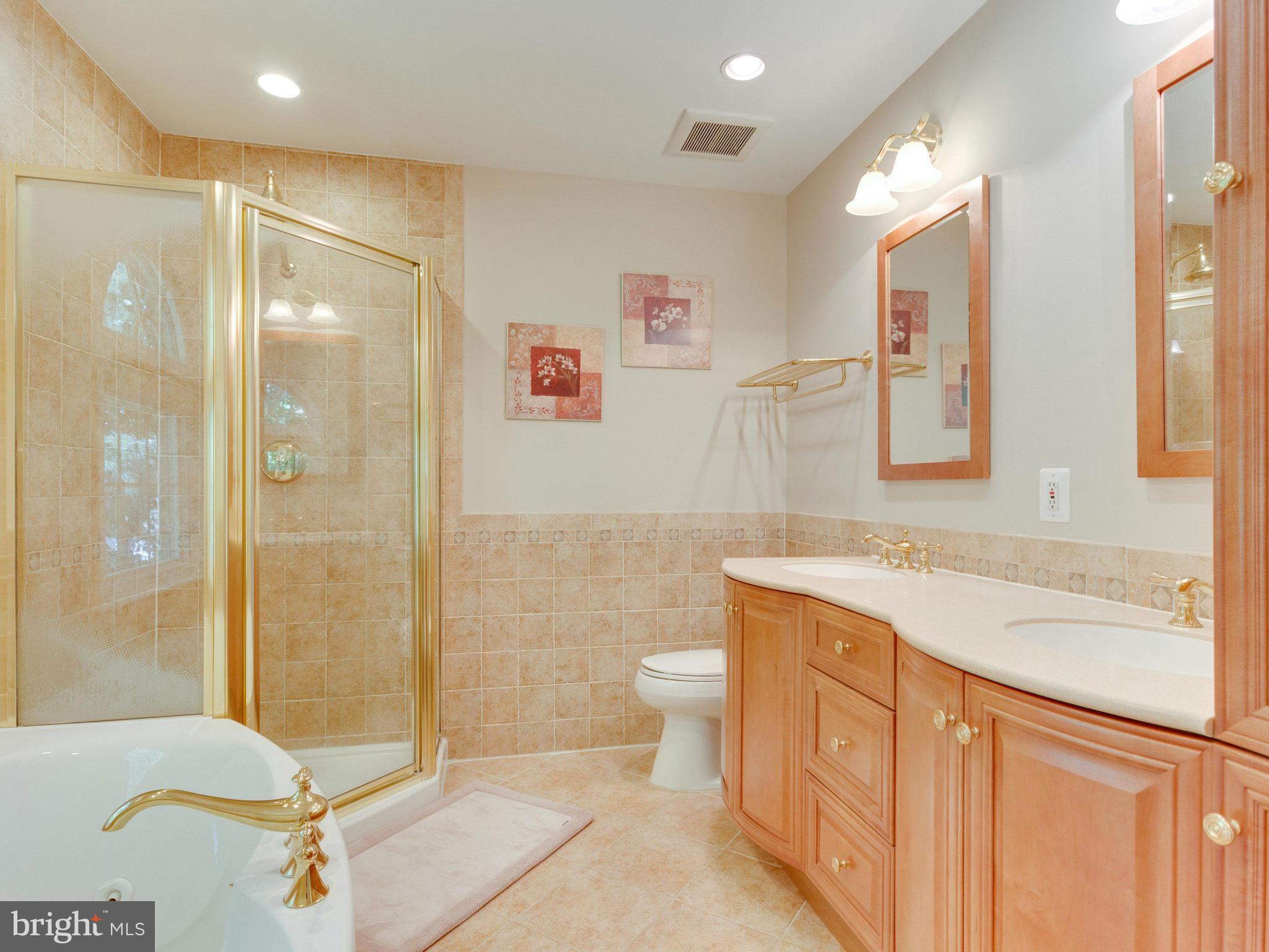 HUNTER VILLAGE - Residential