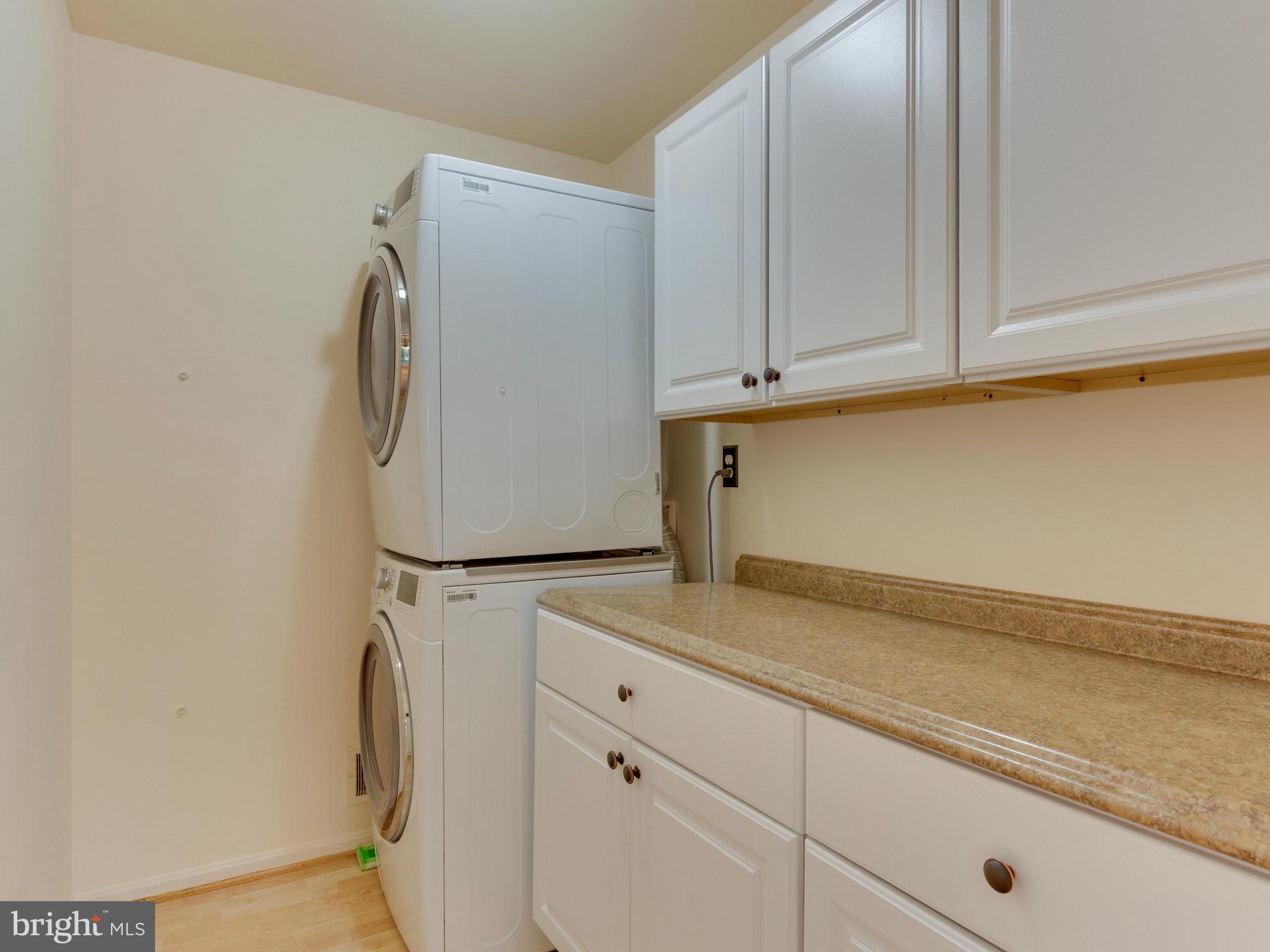 HUNTER VILLAGE - Residential