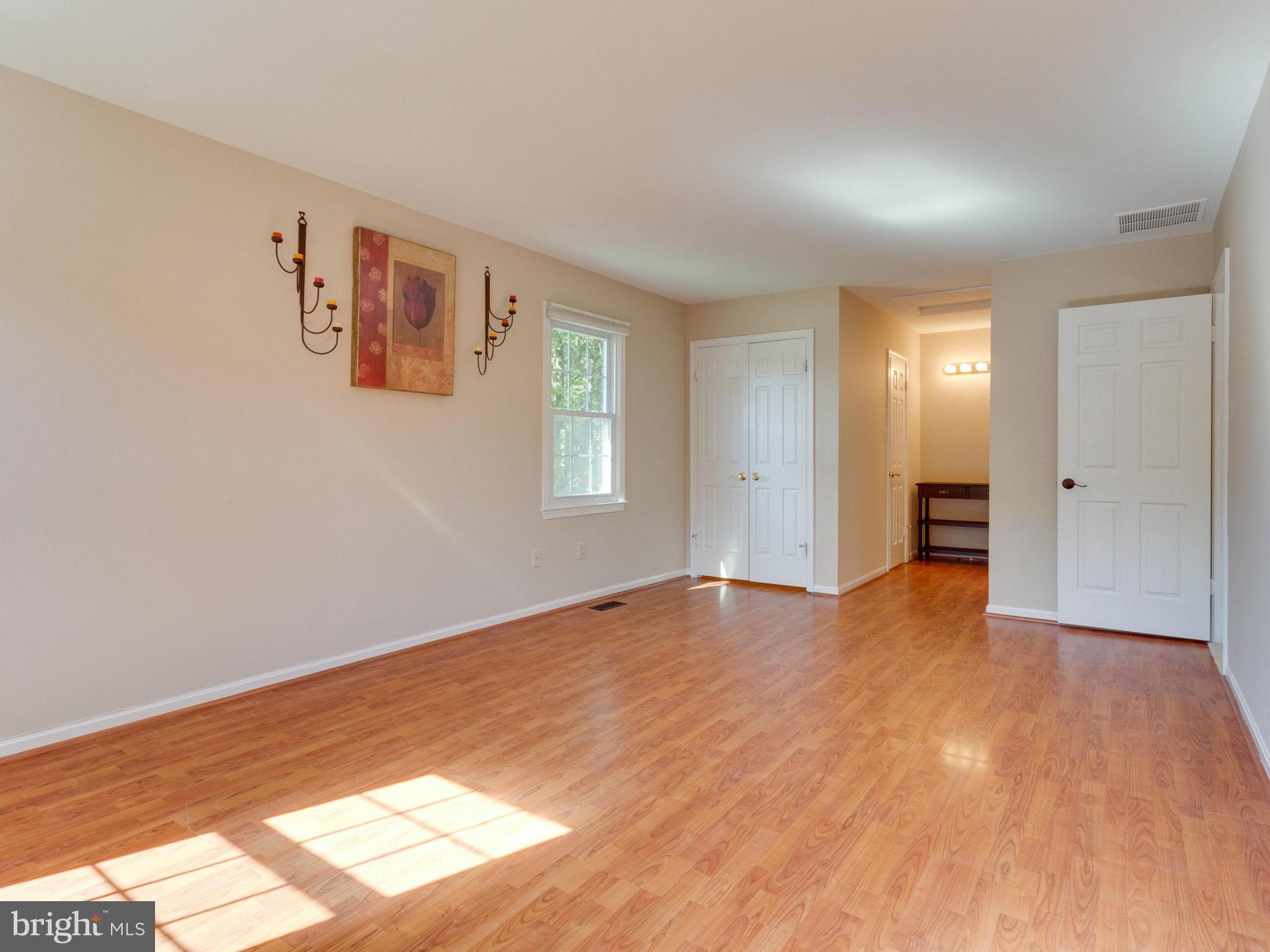 HUNTER VILLAGE - Residential