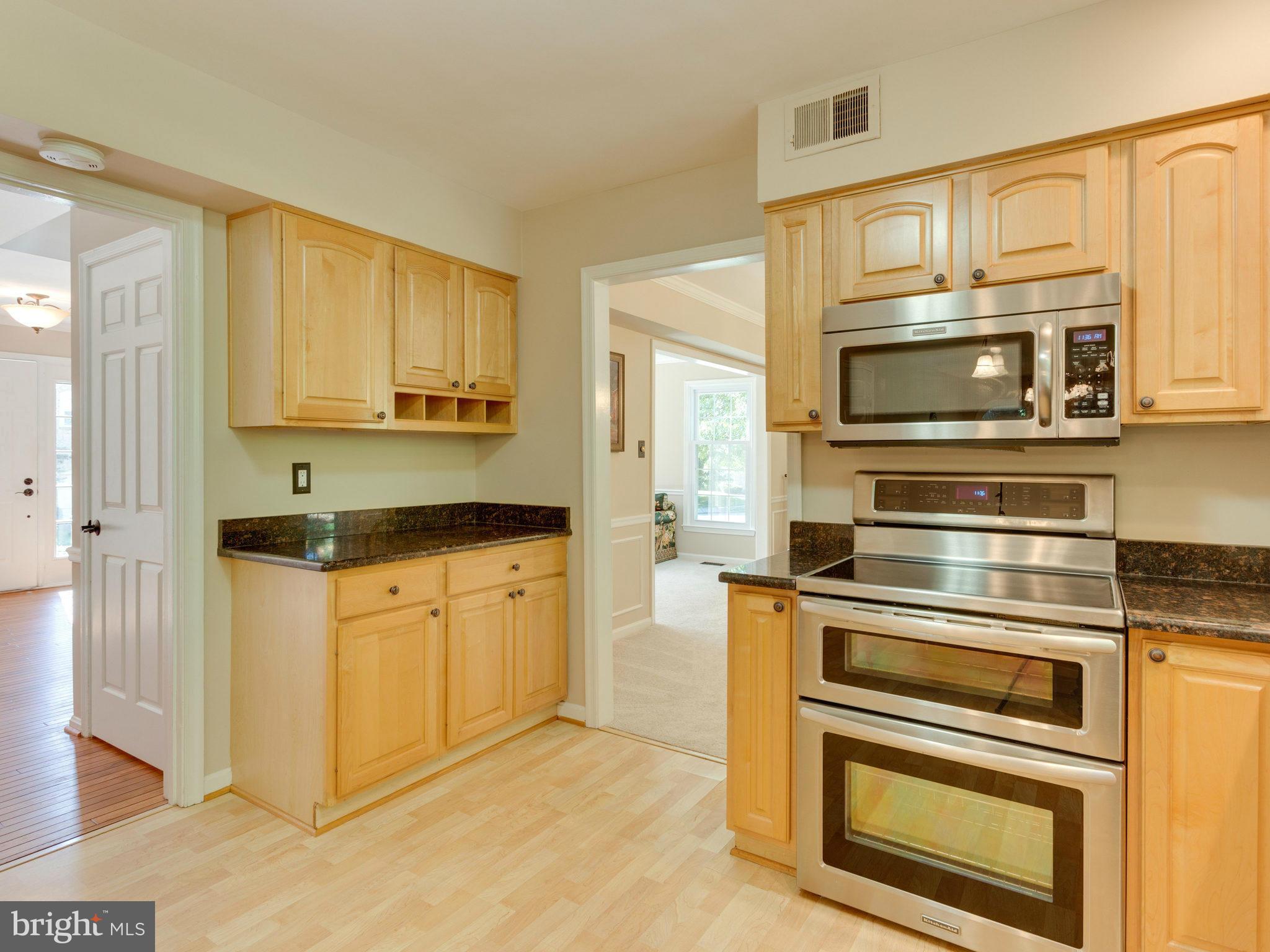 HUNTER VILLAGE - Residential