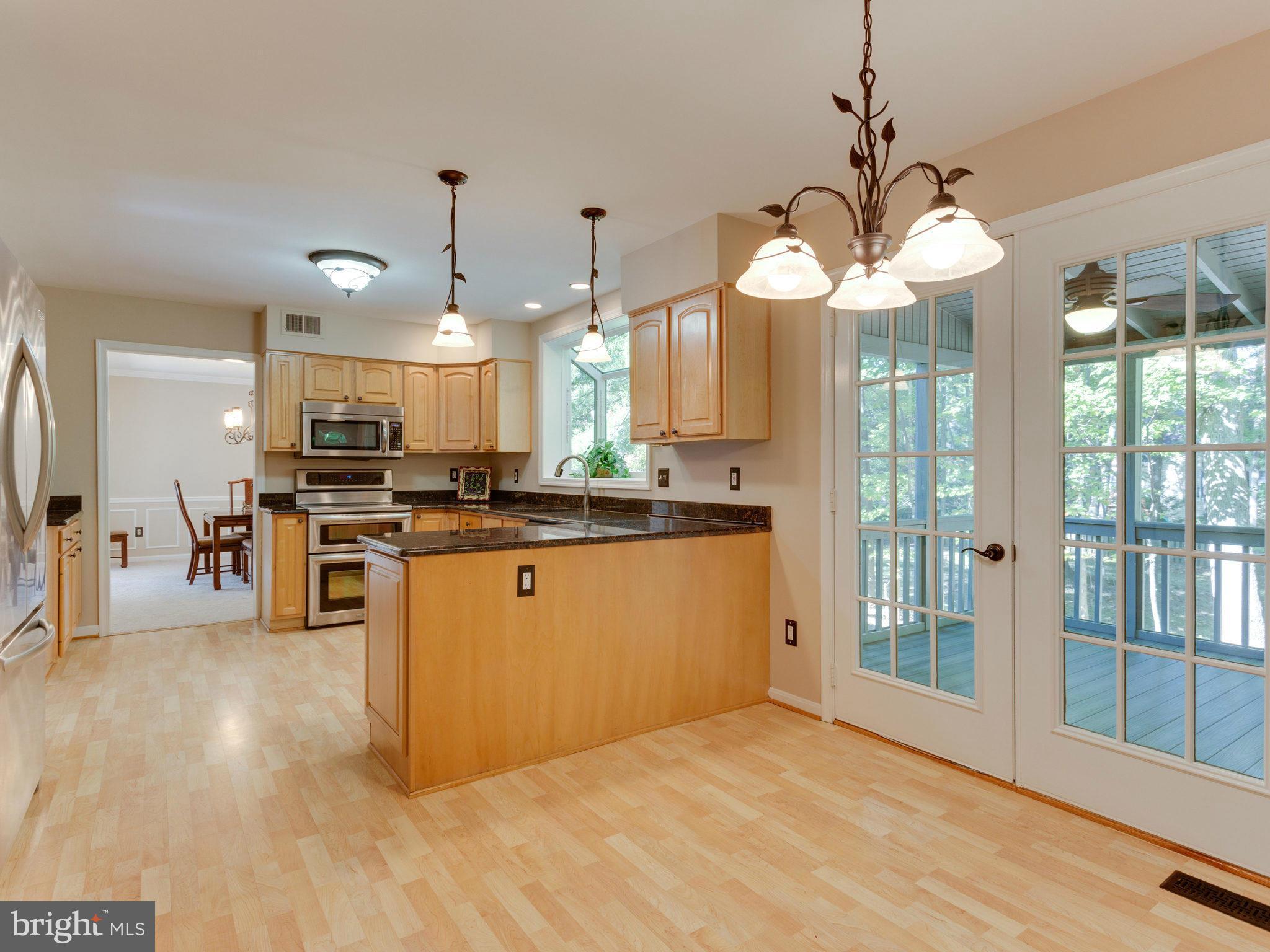 HUNTER VILLAGE - Residential