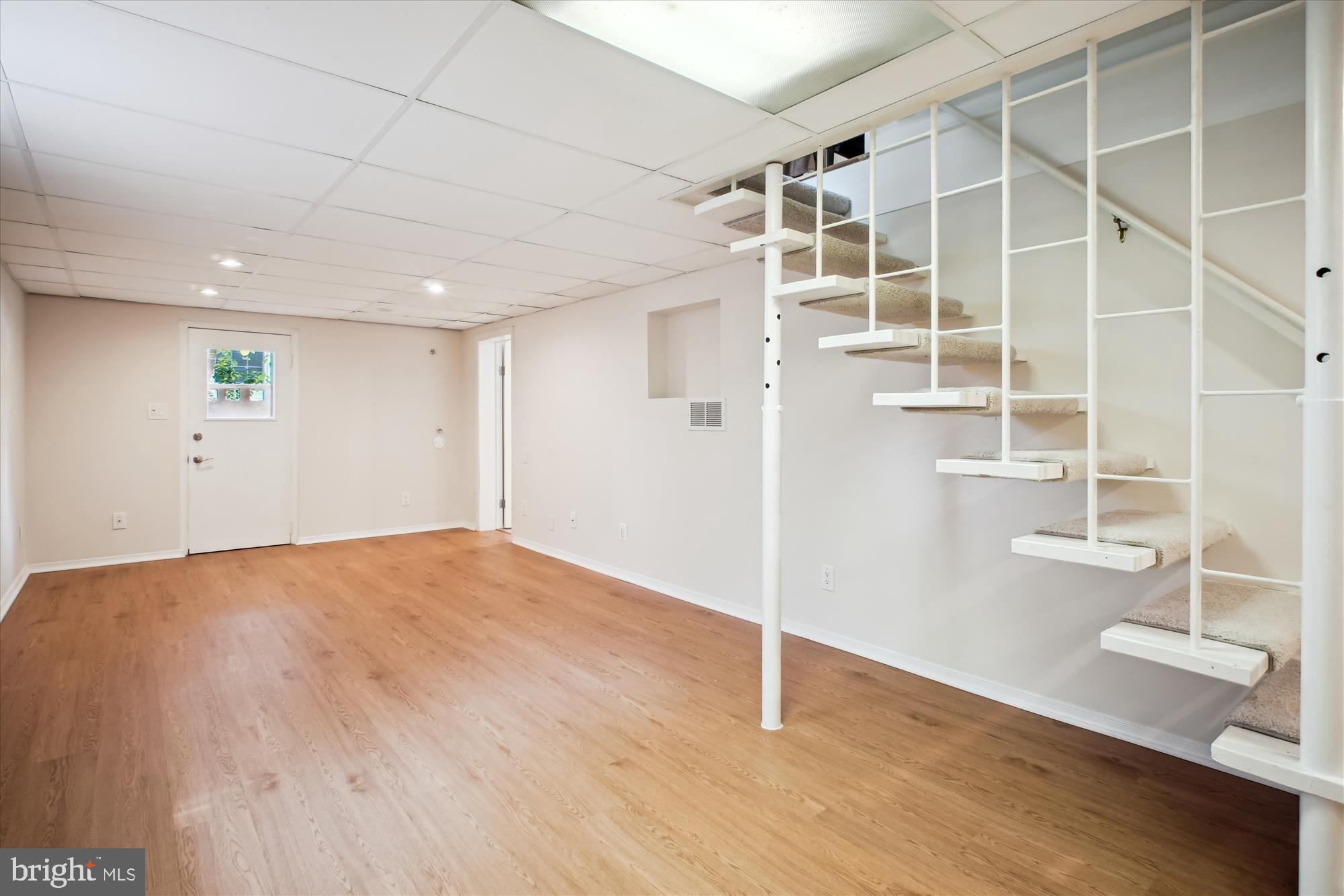 FAIRWAY HILLS - Residential