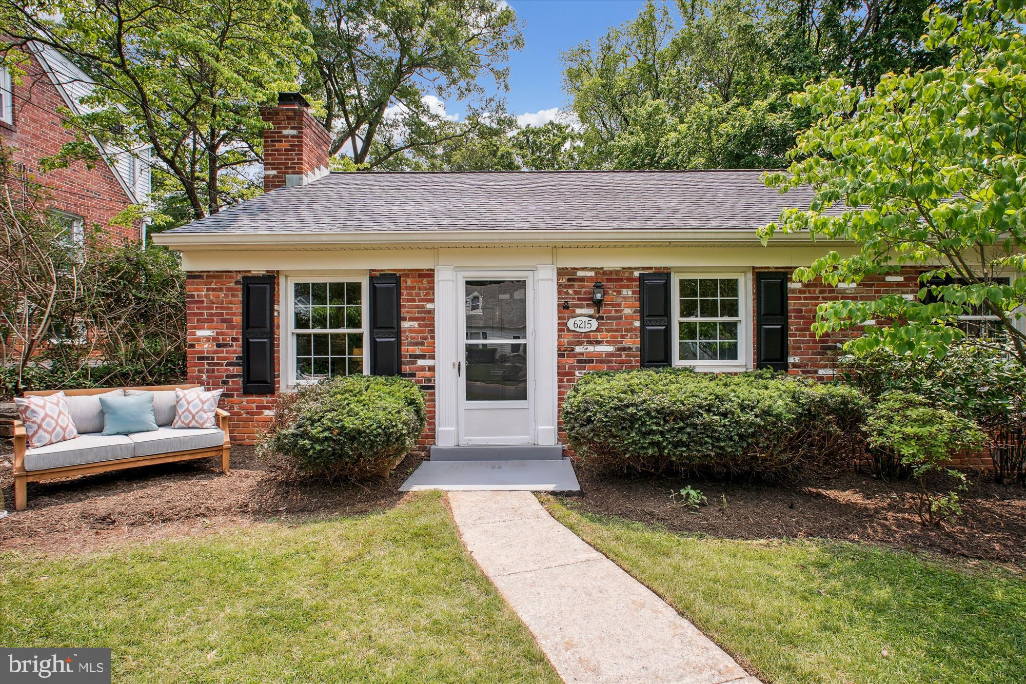 FAIRWAY HILLS - Residential