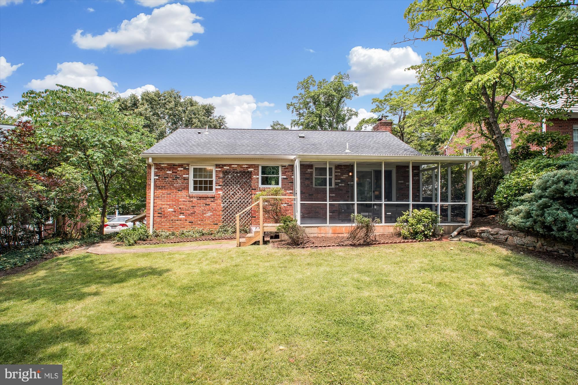 FAIRWAY HILLS - Residential