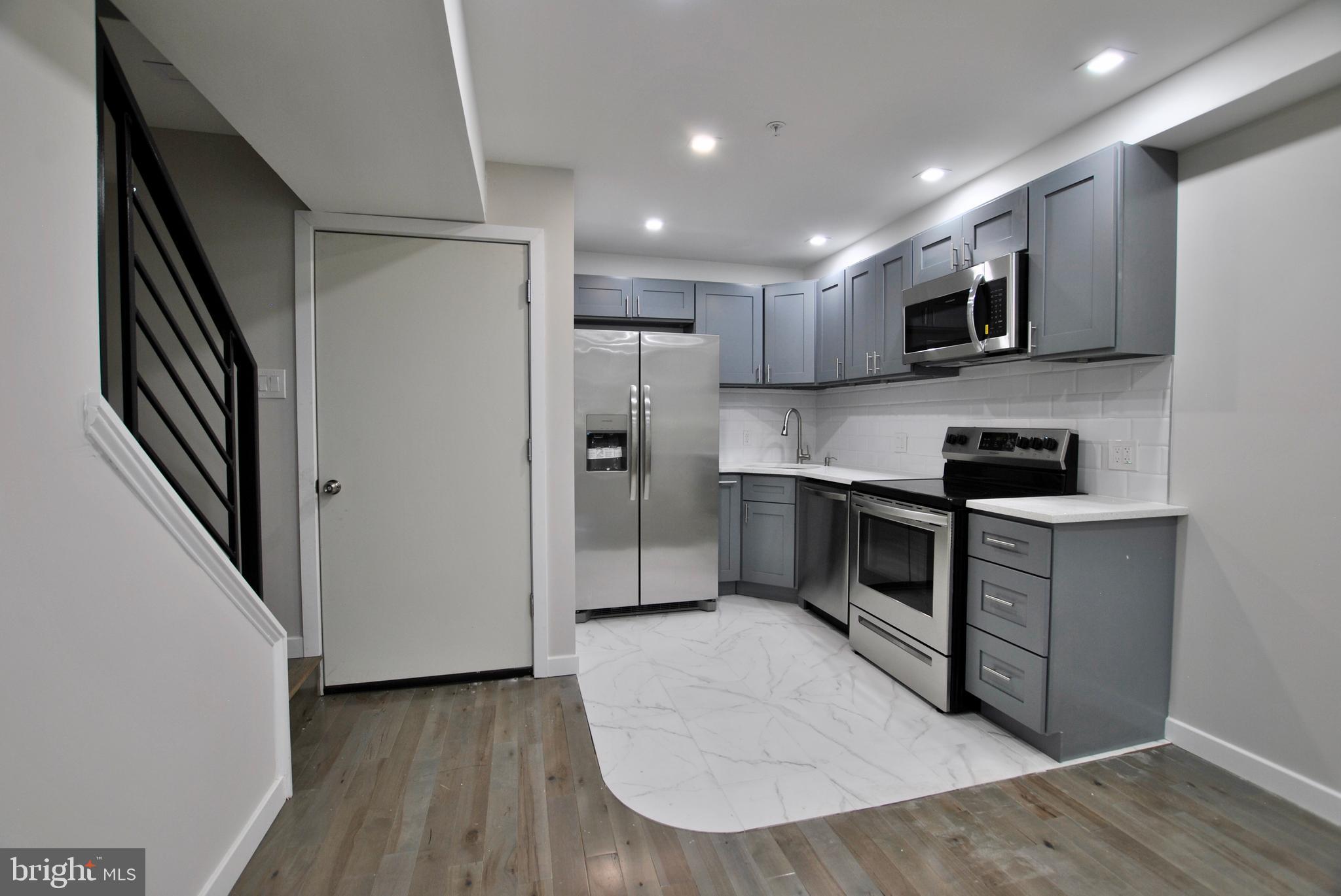 PHILADELPHIA (NORTH) - Residential Lease