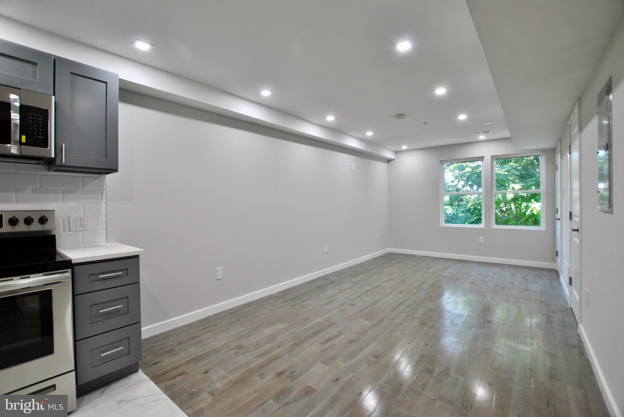 PHILADELPHIA (NORTH) - Residential Lease