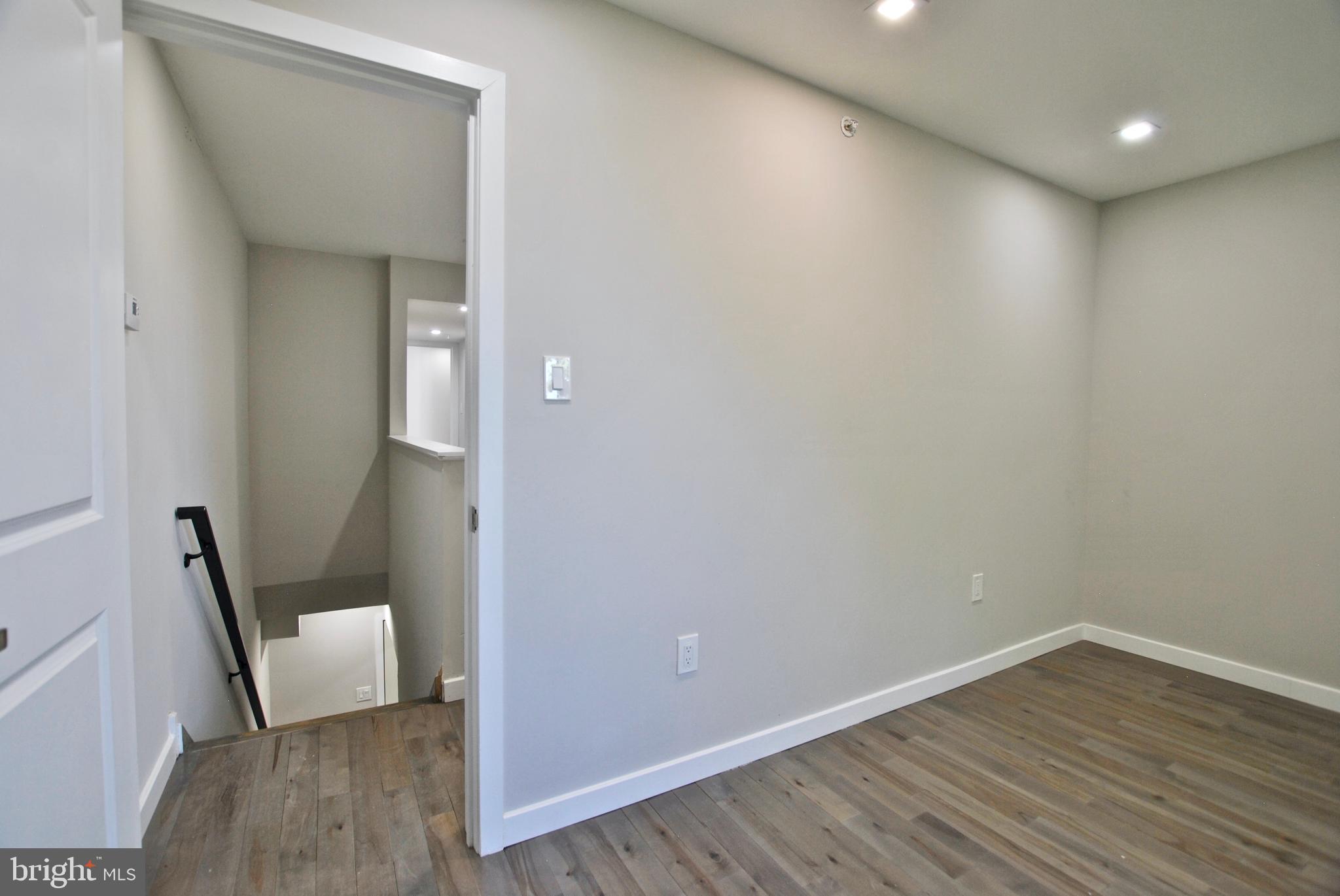 PHILADELPHIA (NORTH) - Residential Lease