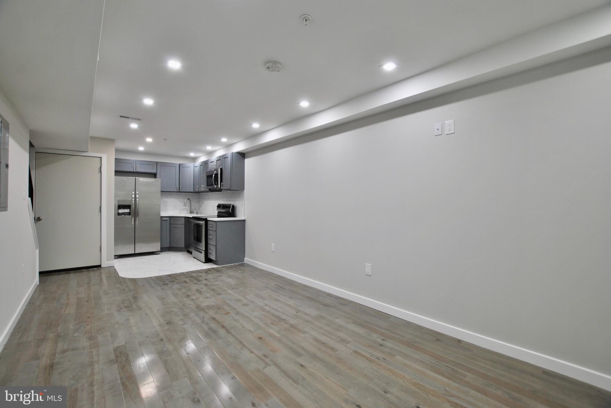 PHILADELPHIA (NORTH) - Residential Lease