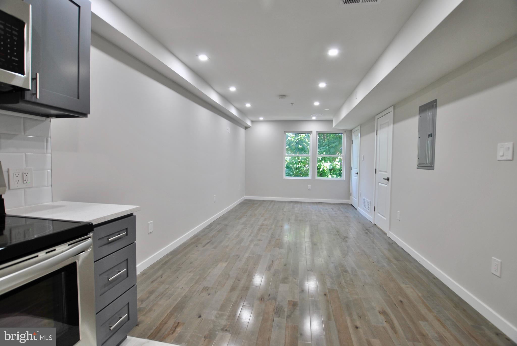 PHILADELPHIA (NORTH) - Residential Lease