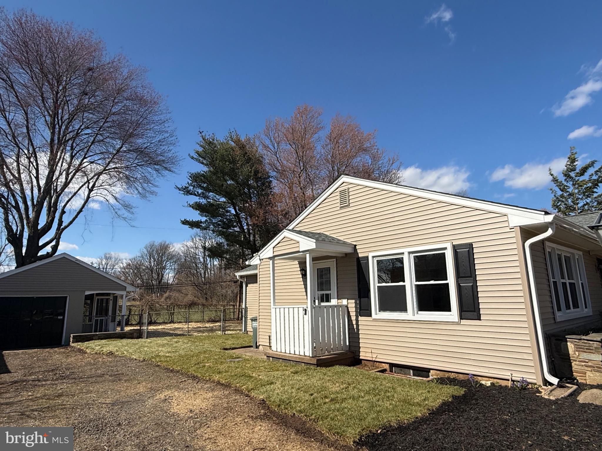 FEASTERVILLE - Residential