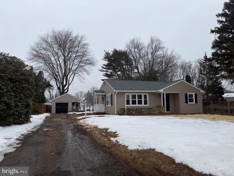 Photo of 1420 S Pleasant Drive, FEASTERVILLE TREVOSE, PA 19053 (MLS # PABU2114420)