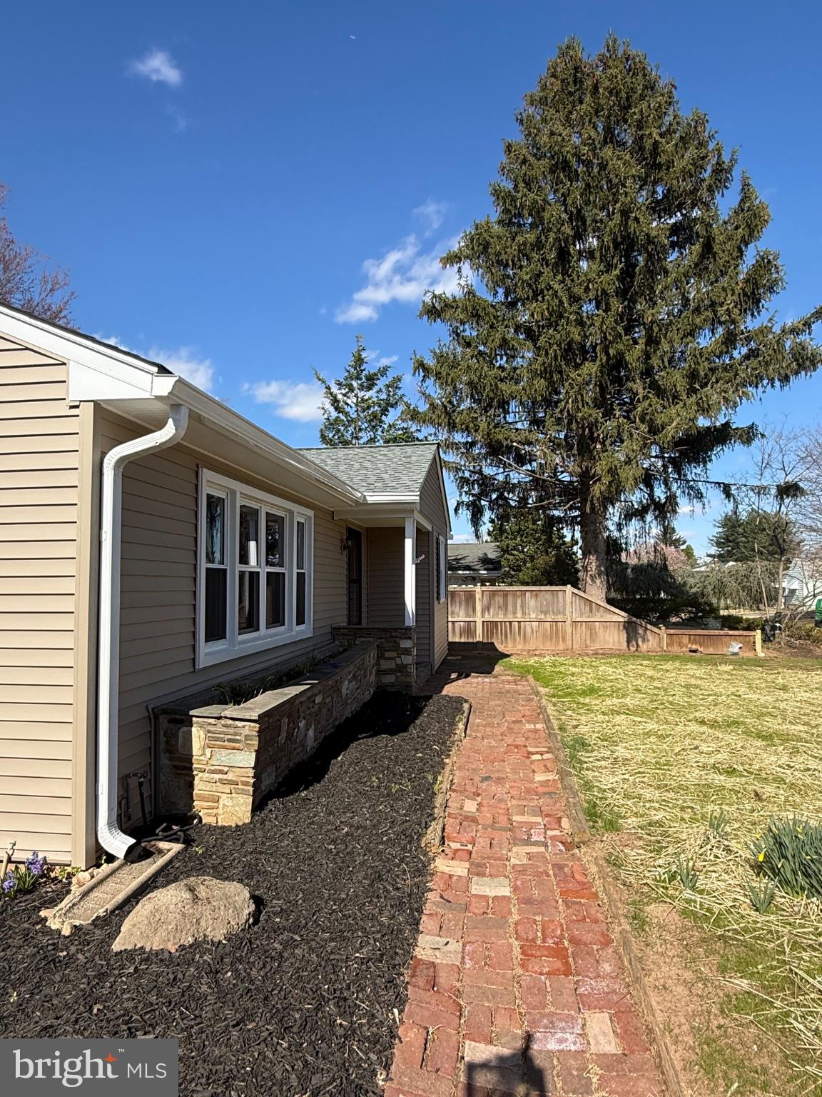 FEASTERVILLE - Residential