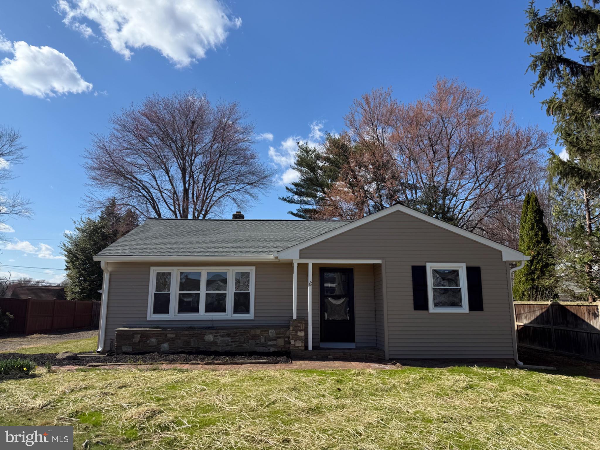 FEASTERVILLE - Residential