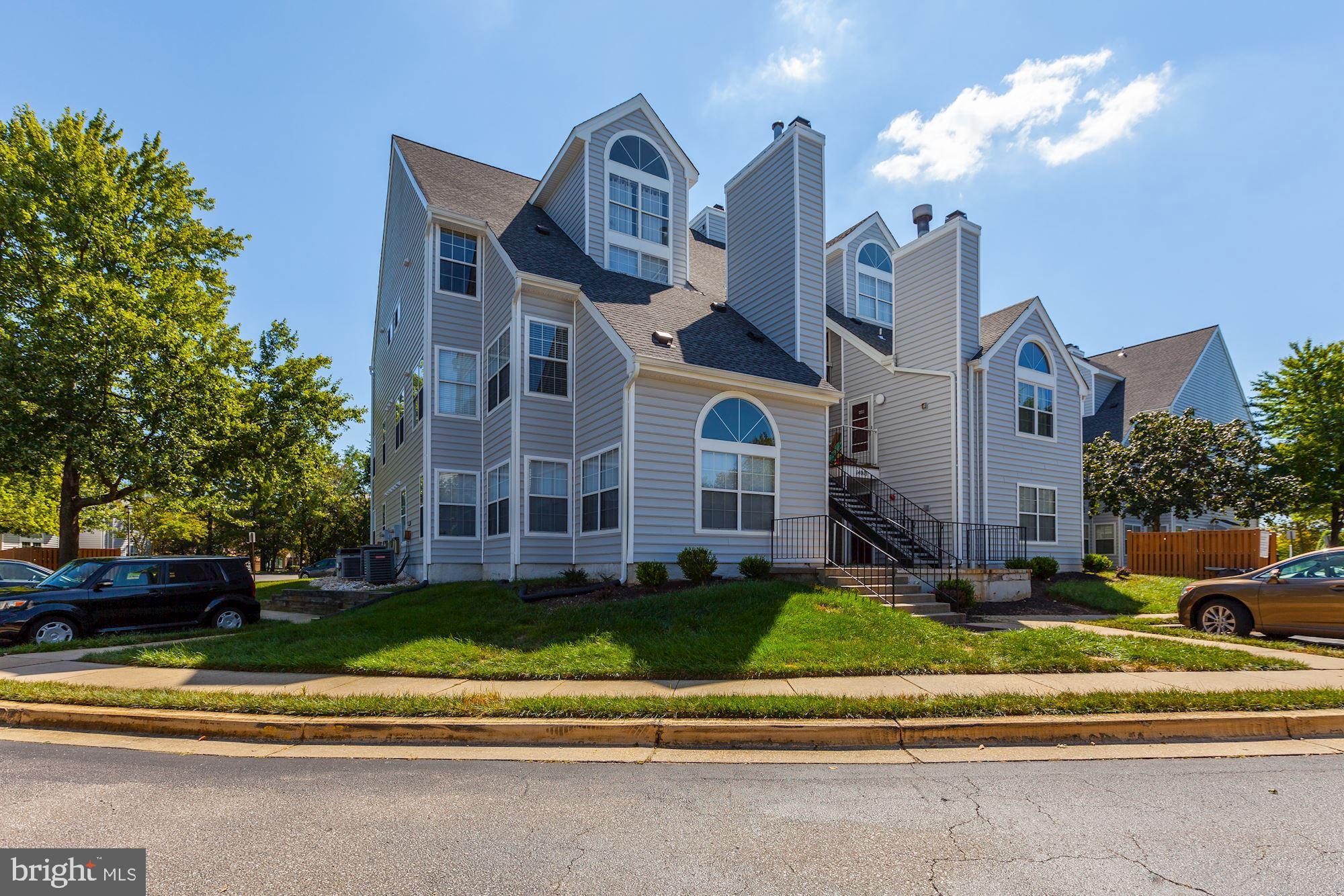 VISTAS AT LAUREL LAKES - Residential Lease