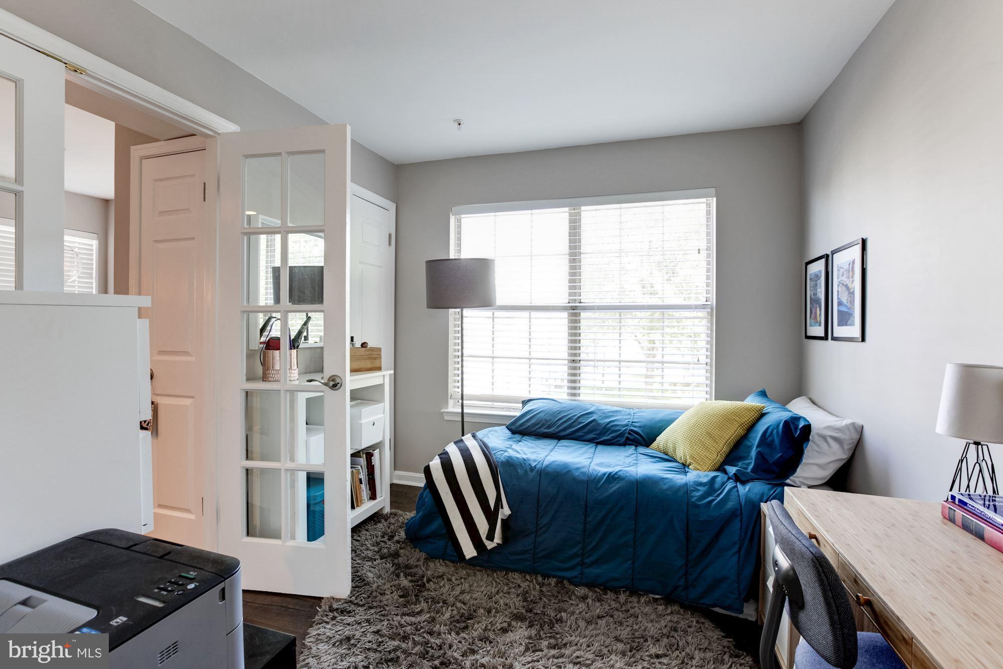 VISTAS AT LAUREL LAKES - Residential Lease