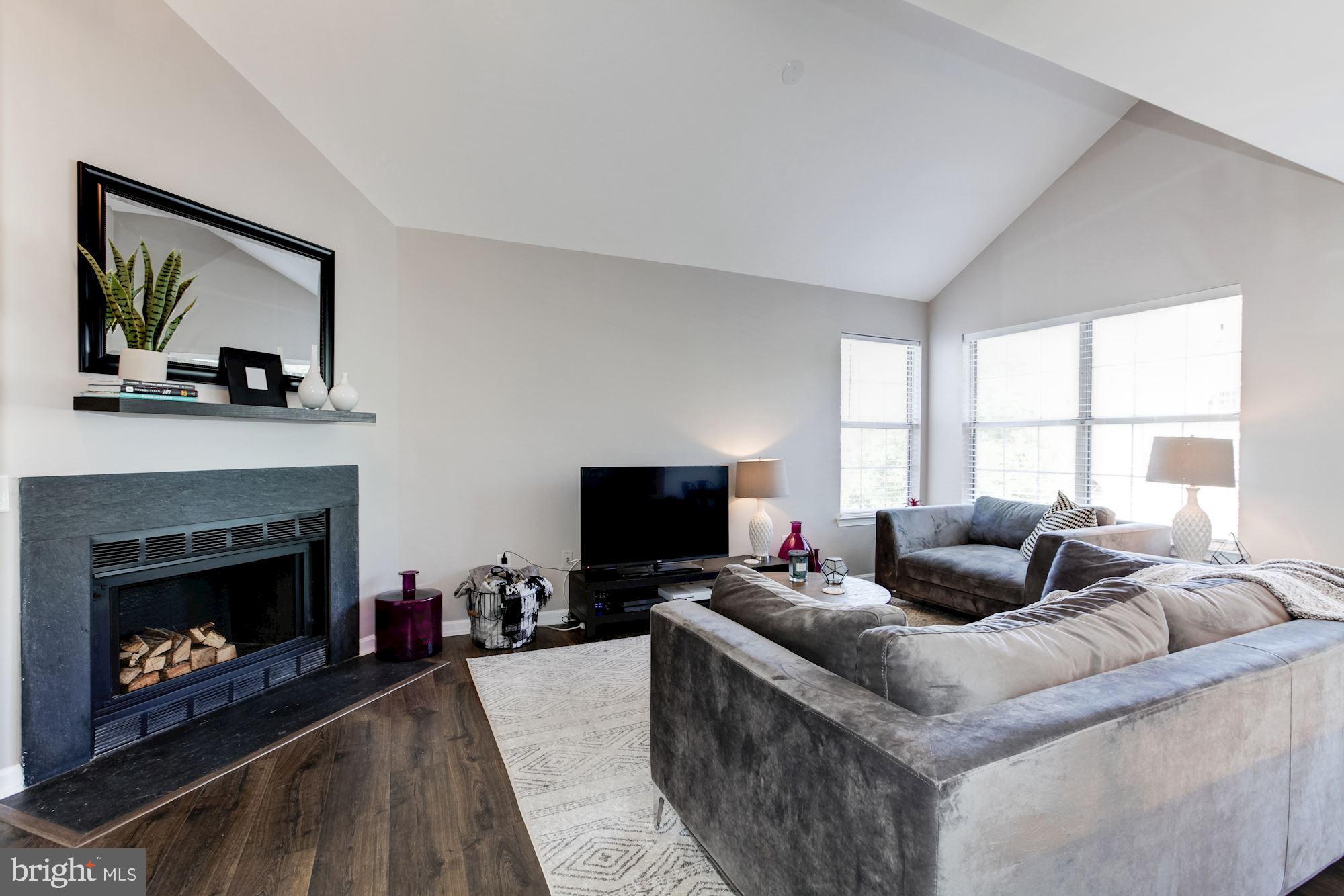 VISTAS AT LAUREL LAKES - Residential Lease