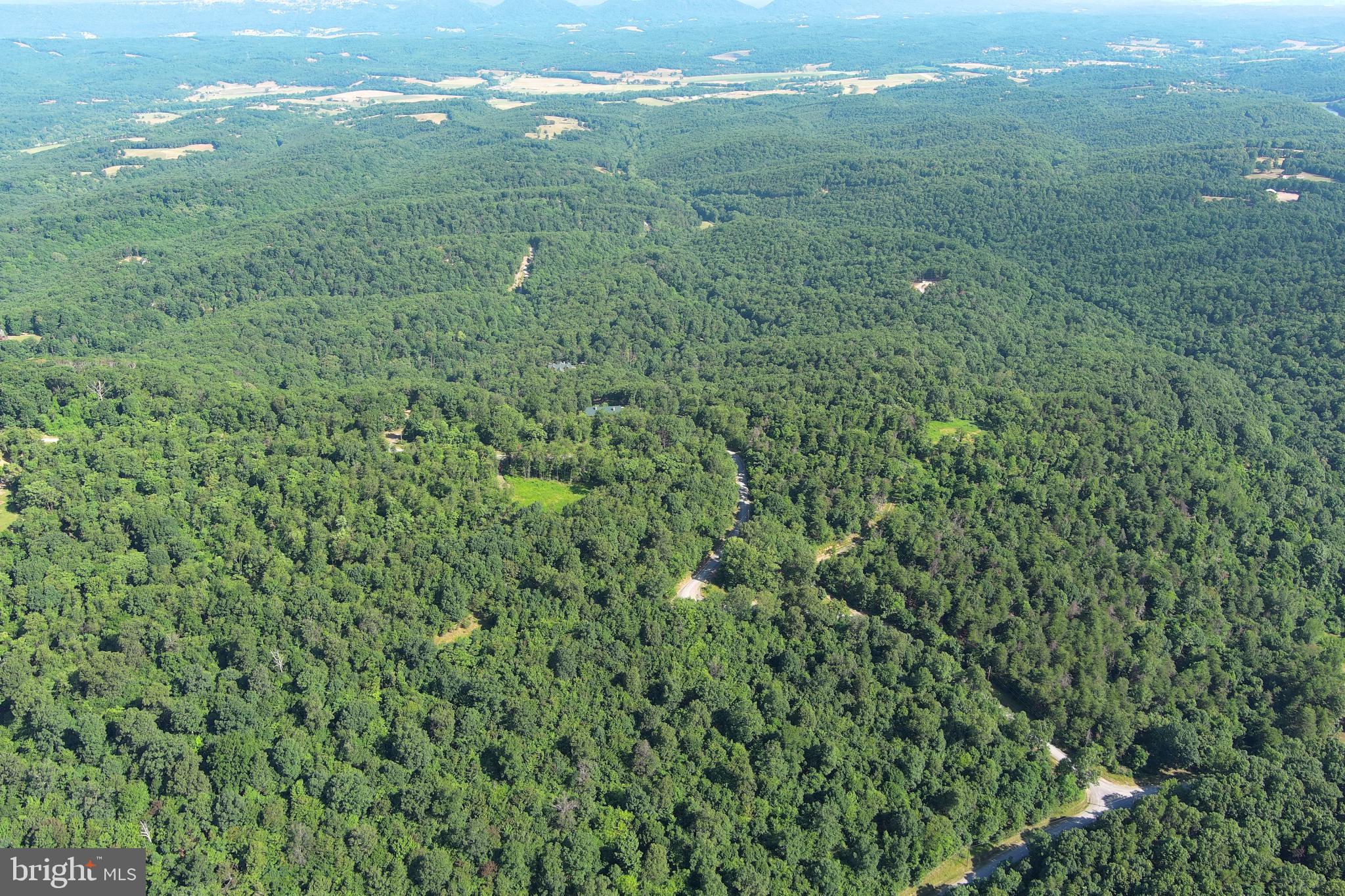 BLUFFS ON THE POTOMAC - Land
