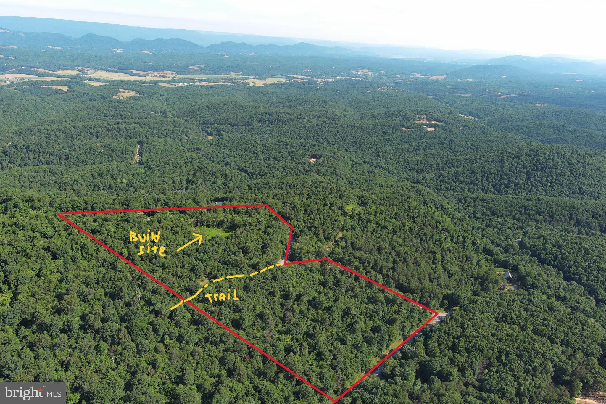 BLUFFS ON THE POTOMAC - Land