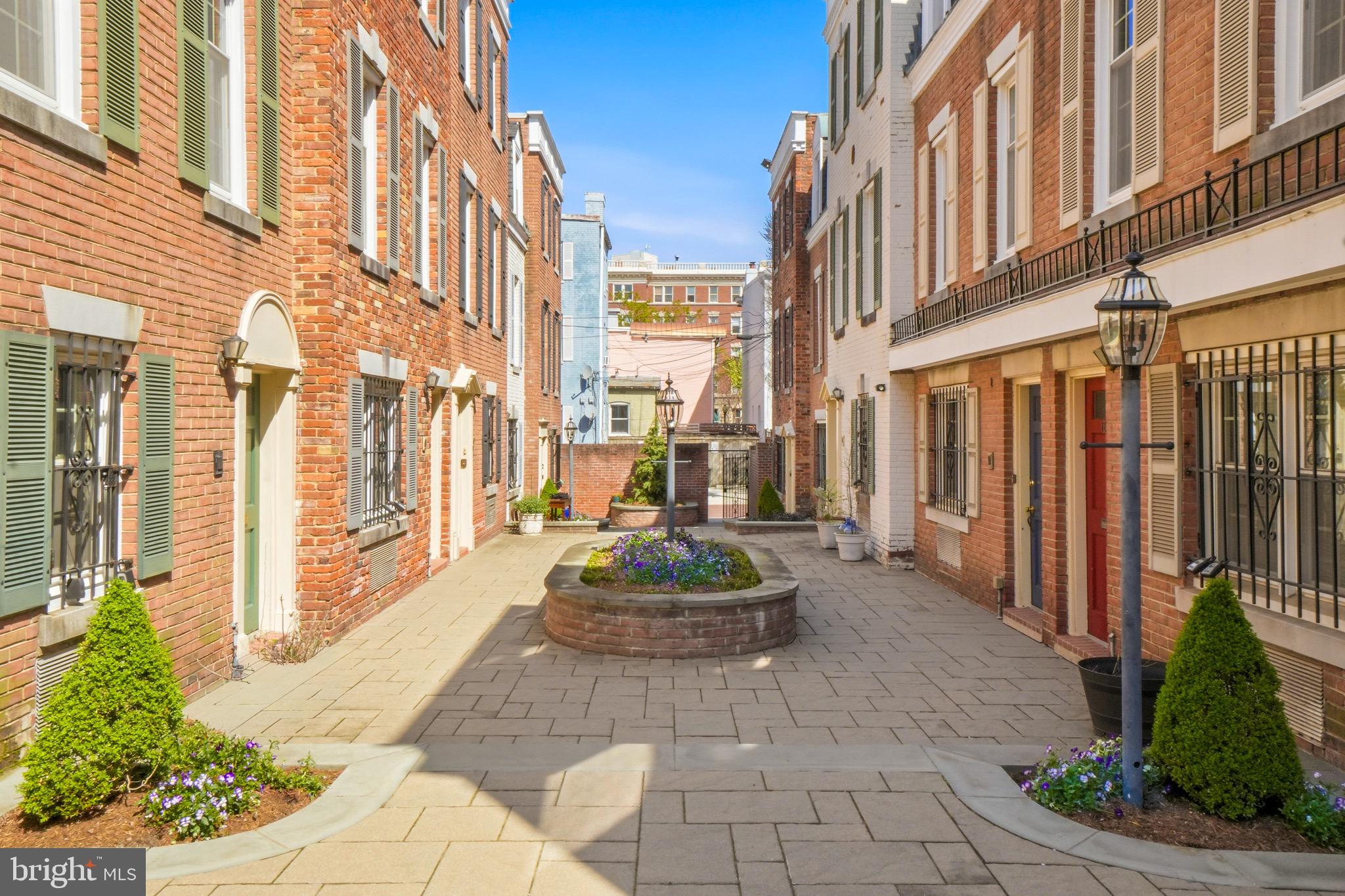 1833 BILTMORE STREET NW B