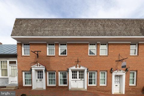 Photo of 109 N Main St, WOODSTOCK, VA 22664 (MLS # VASH2014400)