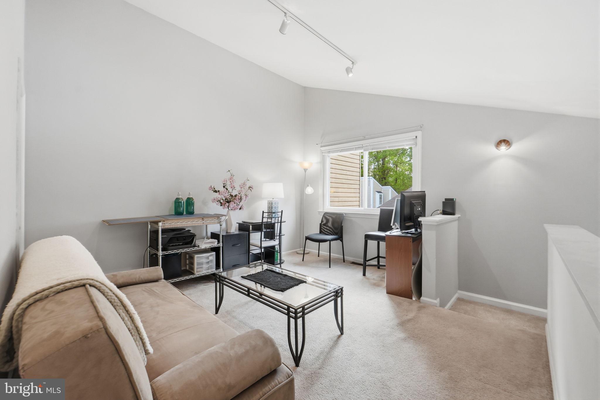 WOODLANDS NORTH - Residential