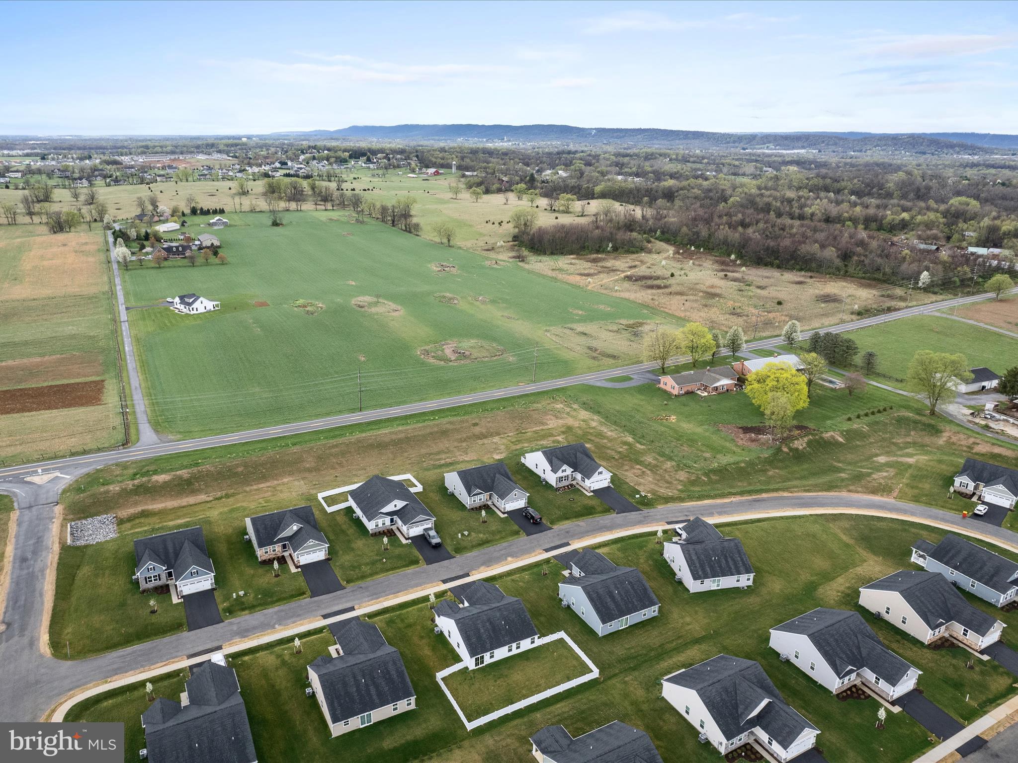 CARDINAL POINTE - Residential