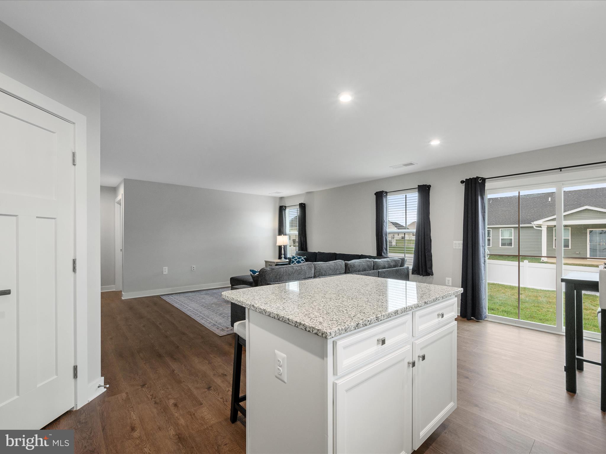 CARDINAL POINTE - Residential