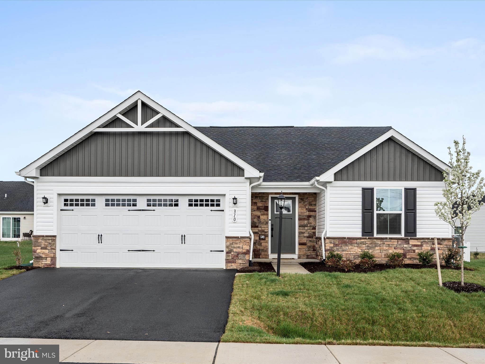 CARDINAL POINTE - Residential