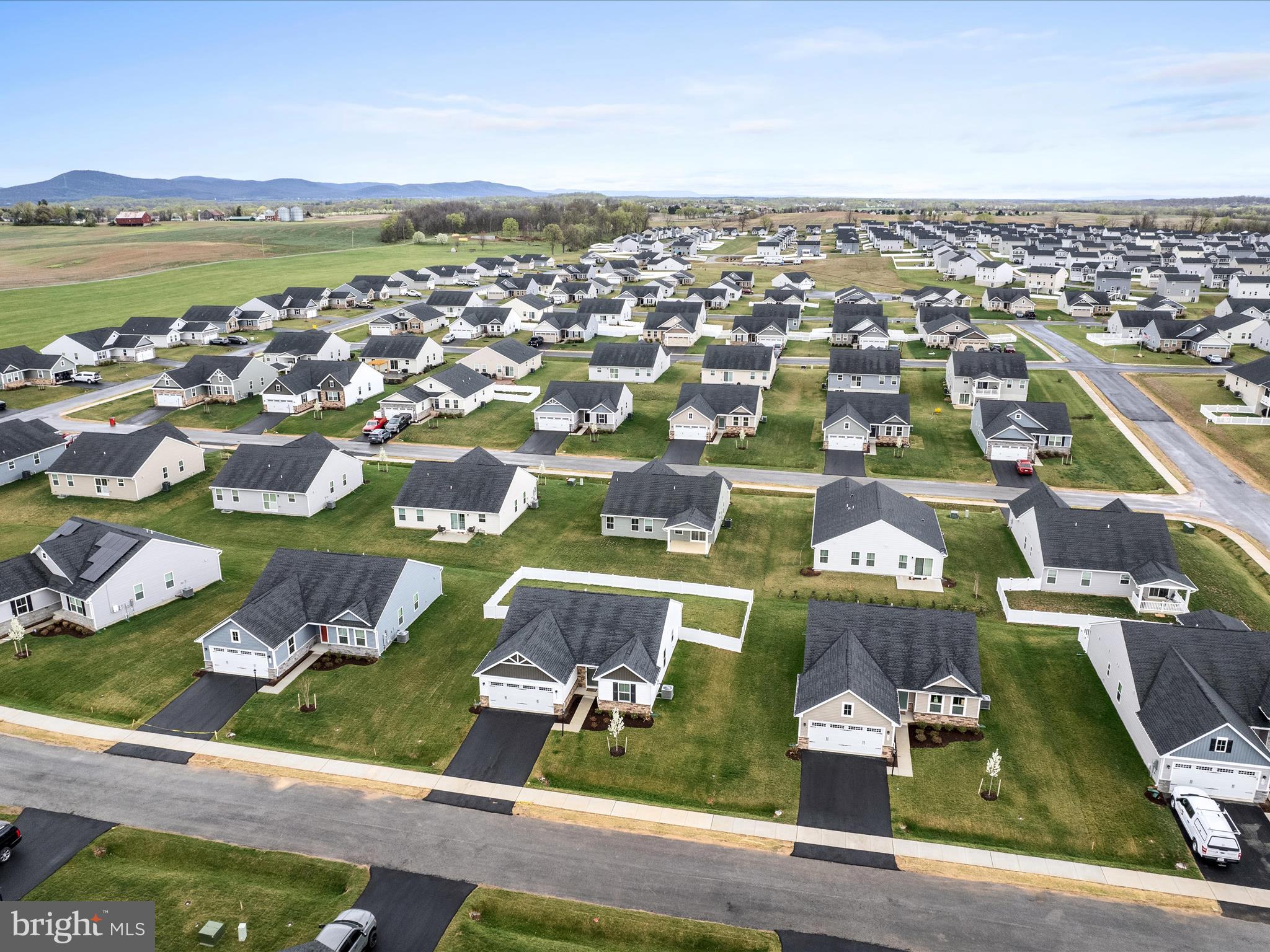 CARDINAL POINTE - Residential