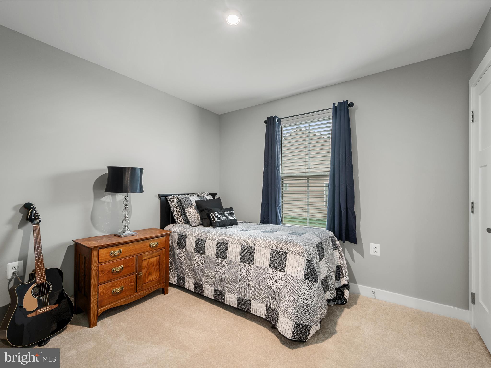 CARDINAL POINTE - Residential