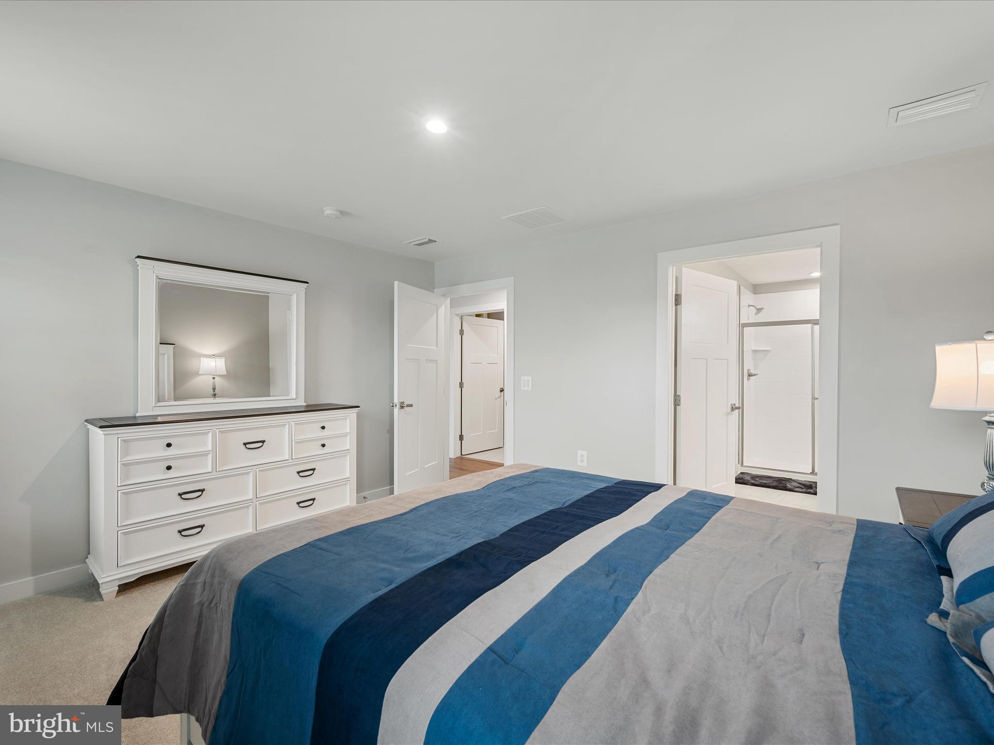 CARDINAL POINTE - Residential