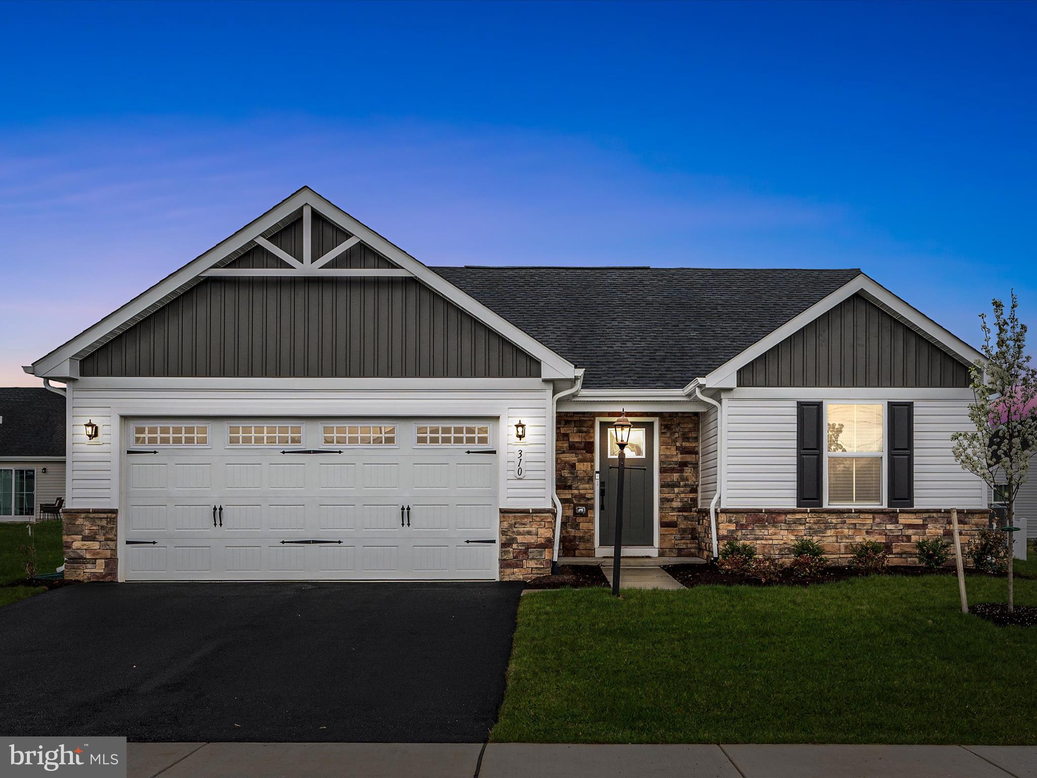 CARDINAL POINTE - Residential