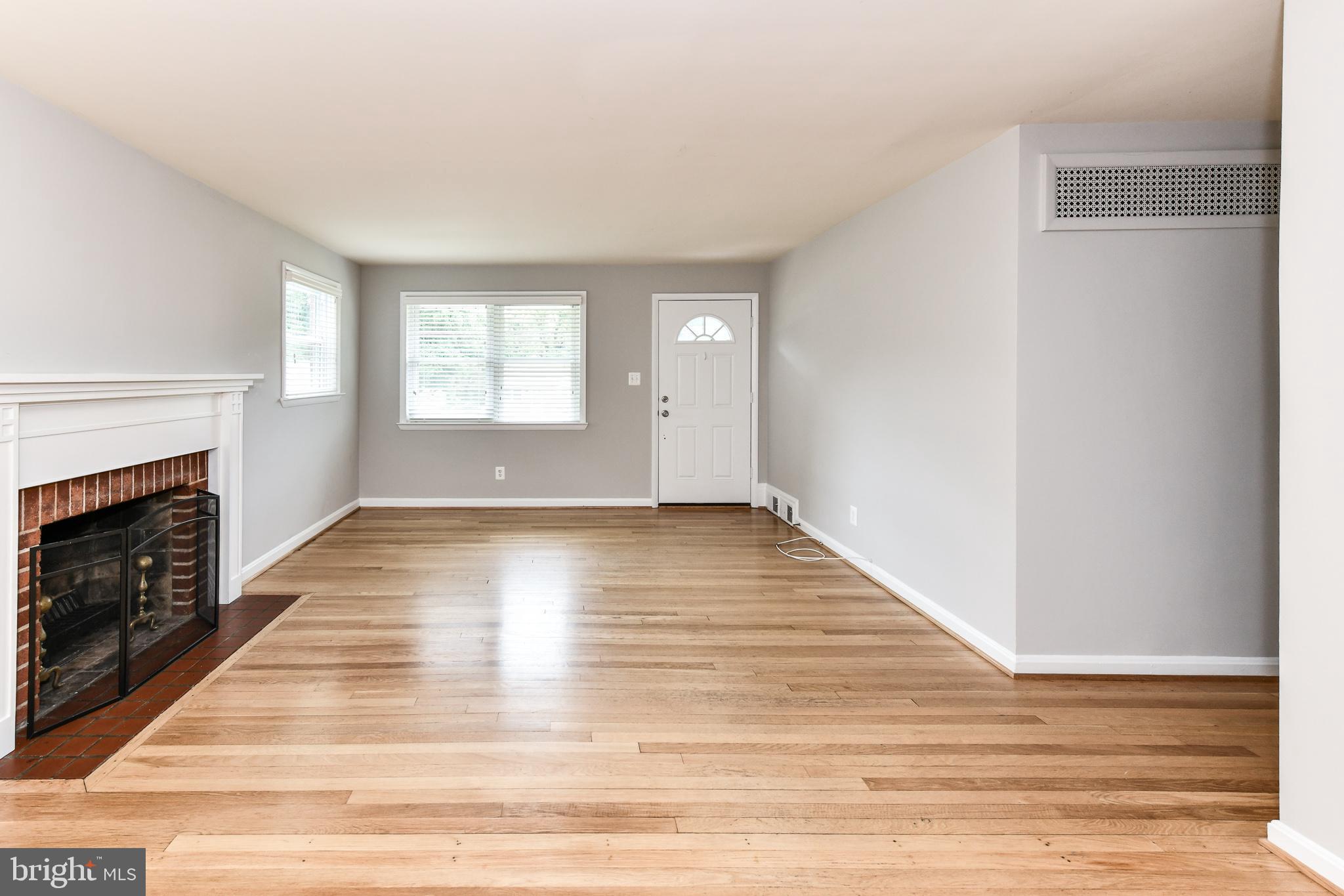 BROYHILL PARK - Residential Lease