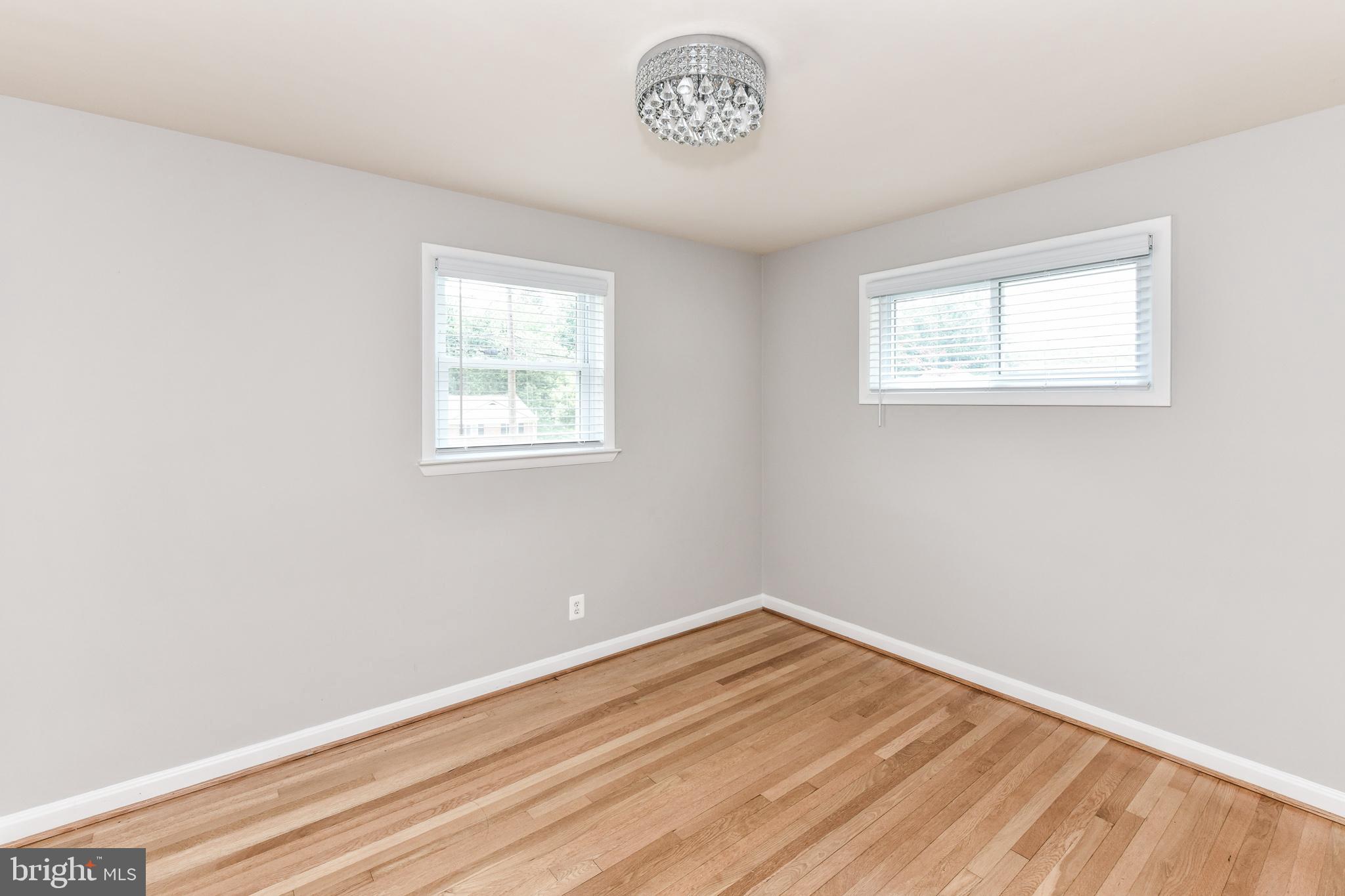 BROYHILL PARK - Residential Lease