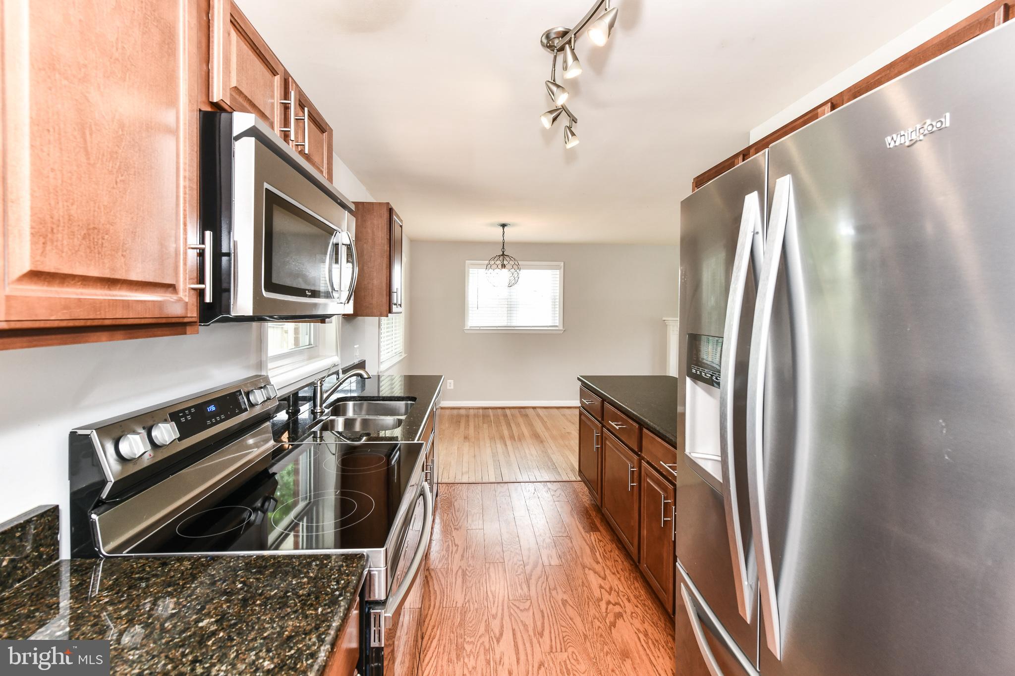 BROYHILL PARK - Residential Lease