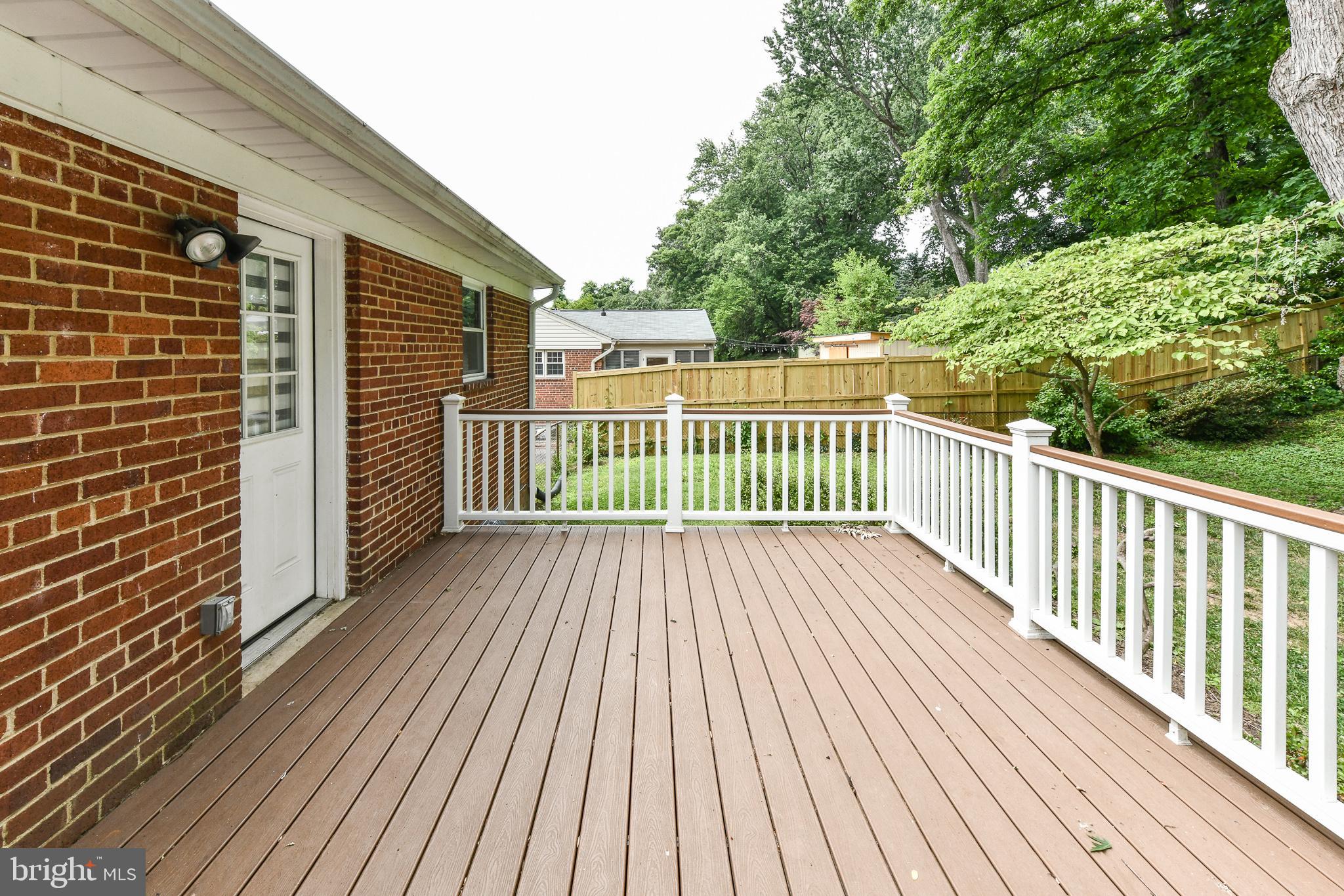 BROYHILL PARK - Residential Lease