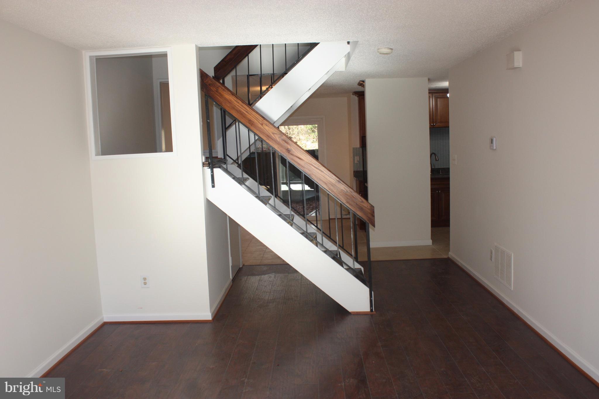 RESTON - Residential Lease