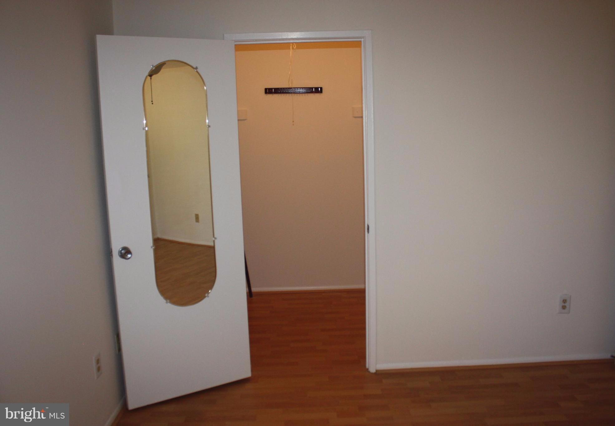 RESTON - Residential Lease