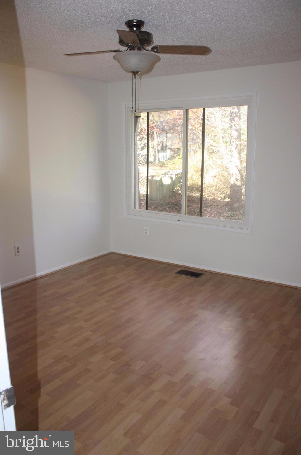 RESTON - Residential Lease