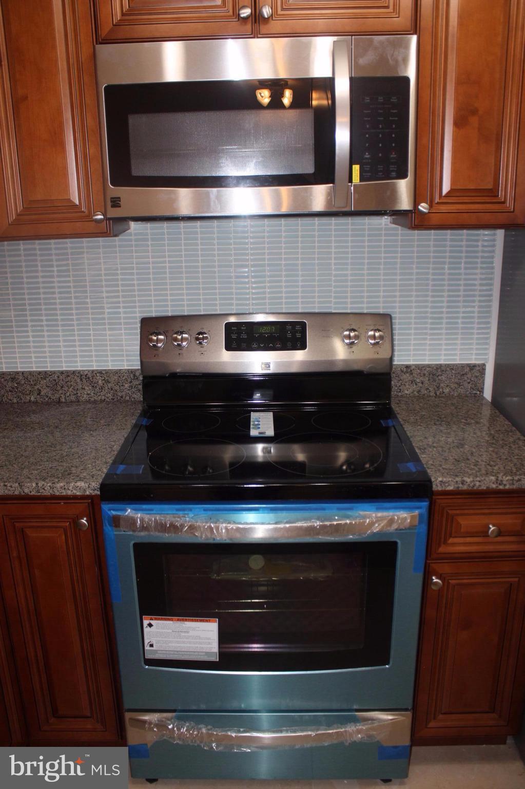 RESTON - Residential Lease